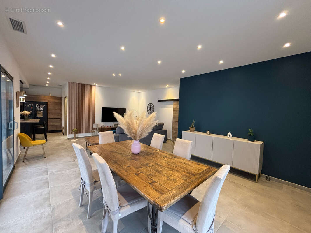 Maison à LAROQUE-DES-ALBERES