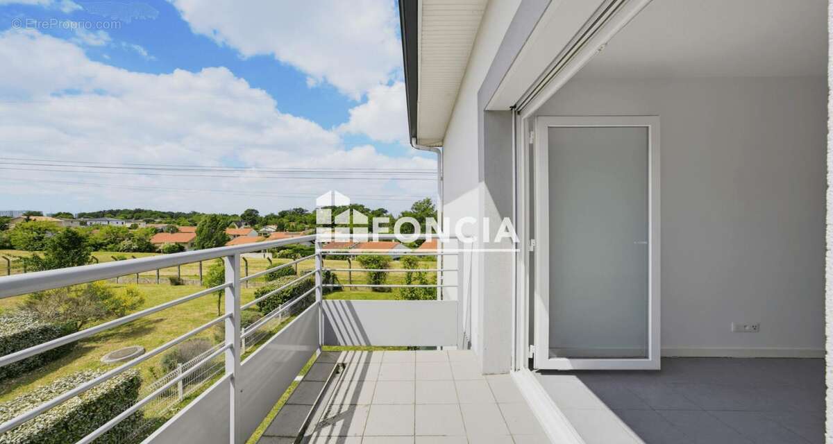 Appartement à YVRAC