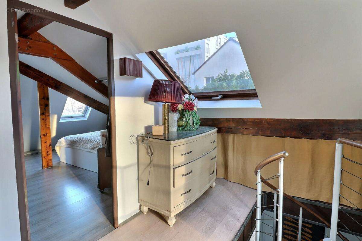 Maison à SARTROUVILLE