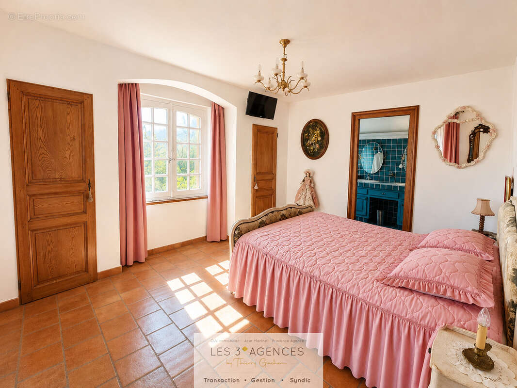 Maison à GRIMAUD