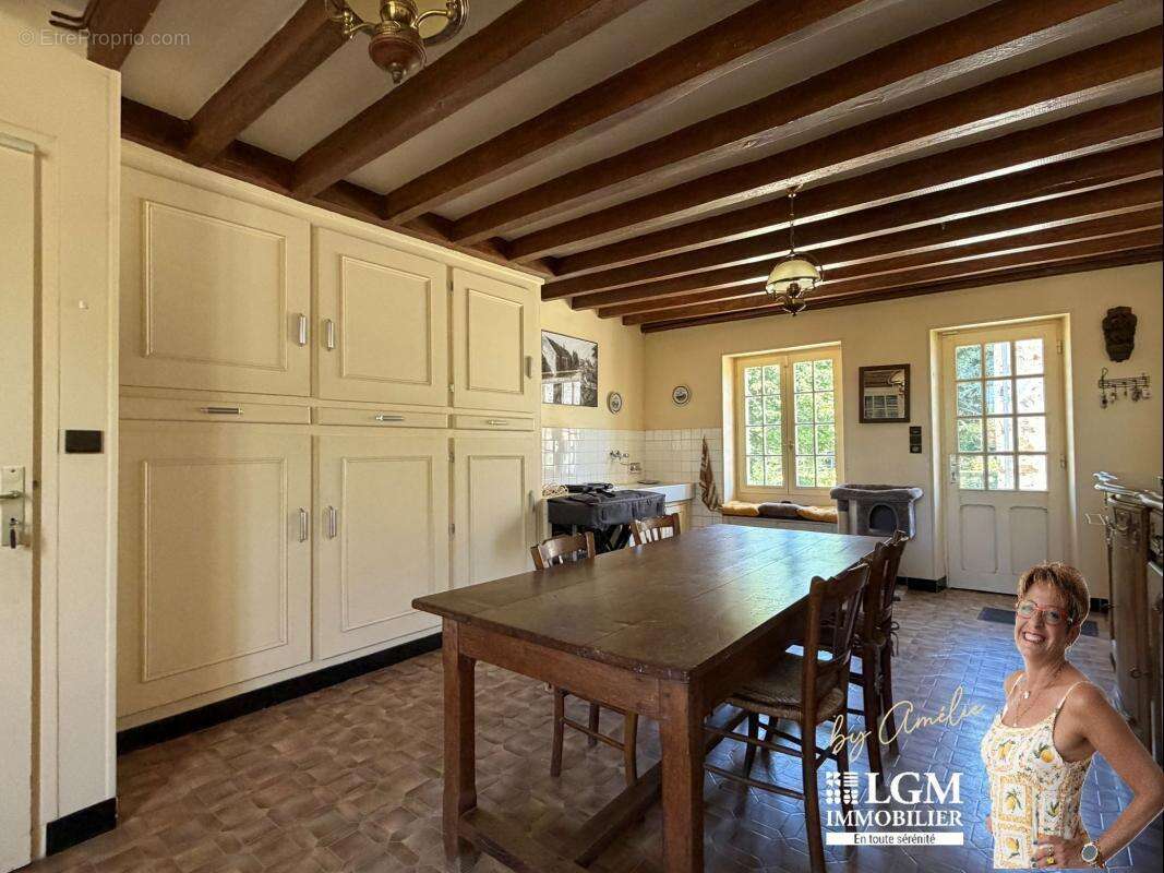 Propriété de caractère de 168 m²- 4 Chambres - Dépendances - photo 10