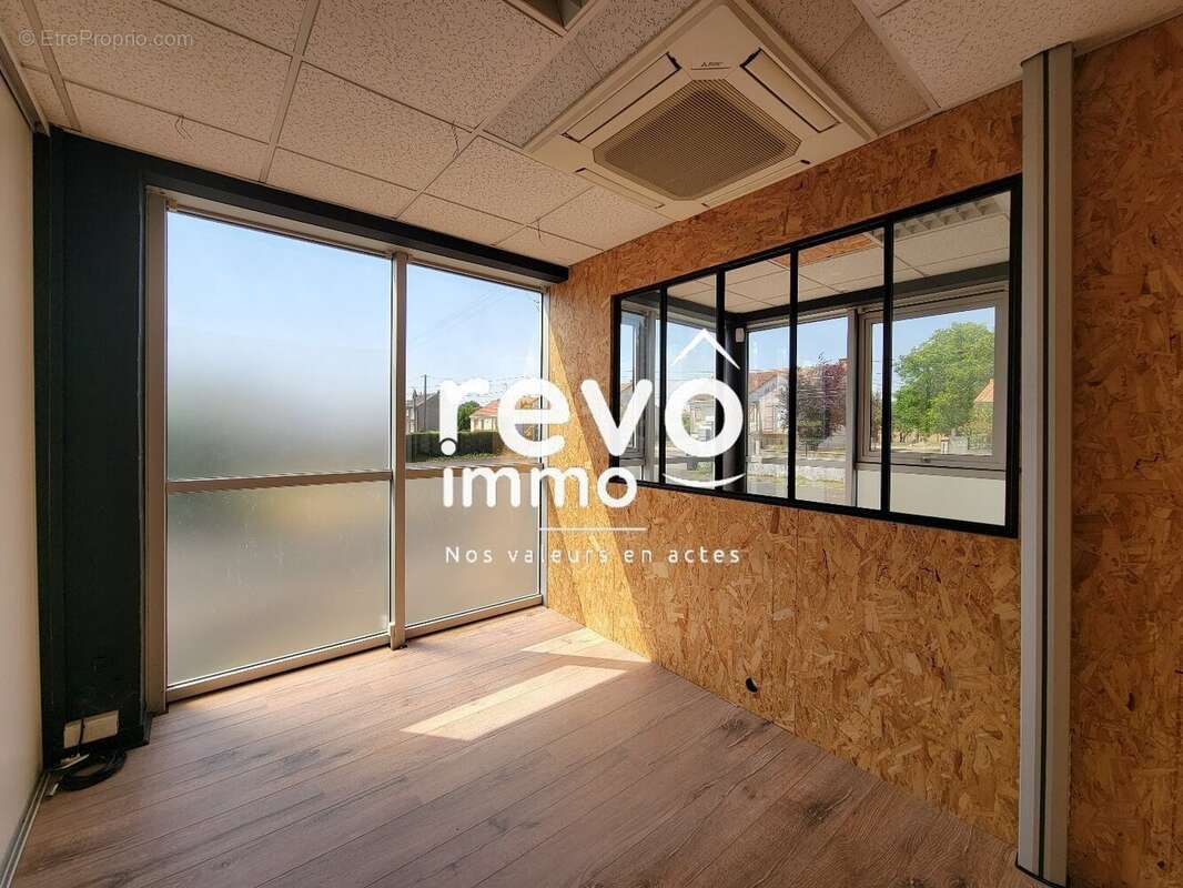 Bâtiment professionnel de 361 m² avec locataire en place et fort potentiel d'exploitation - photo 3