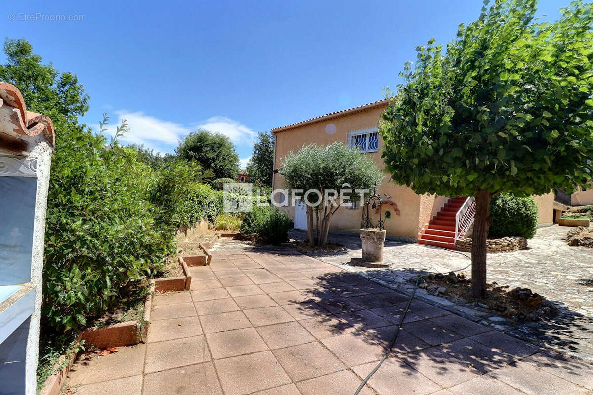 Maison à FORCALQUEIRET