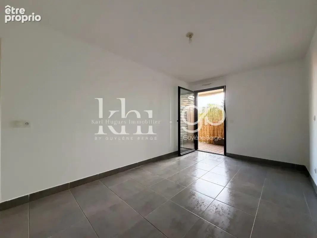 Appartement T3 69 m2 à VILLENEUVE-LÈS-MAGUELONE - Terrasse et stationnement - photo 5