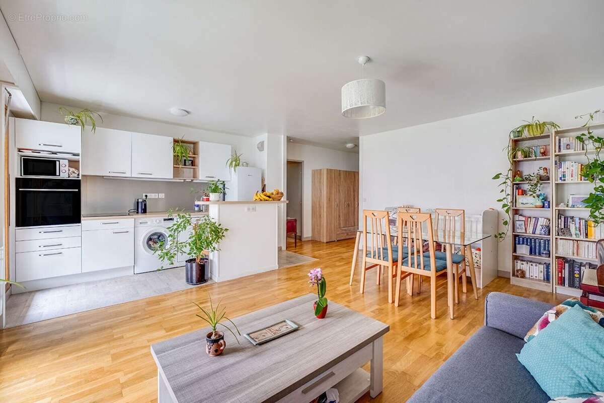 Appartement à PARIS-12E