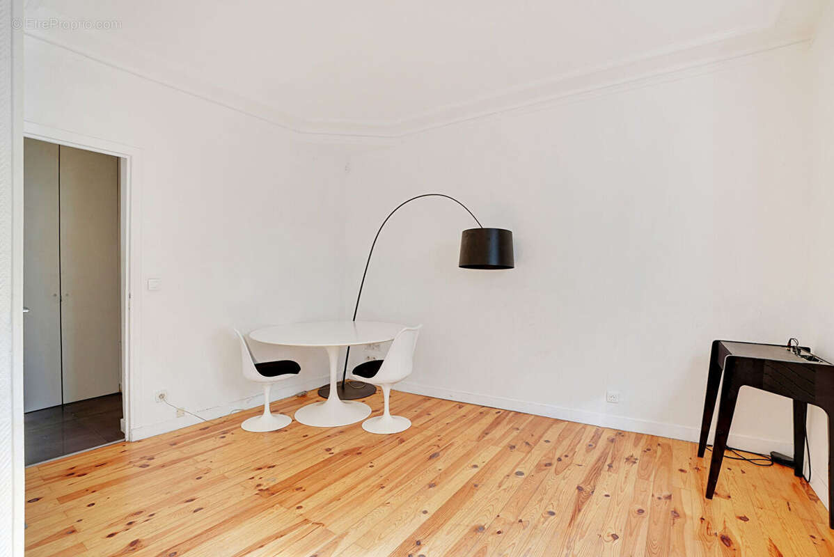 Appartement à PARIS-18E