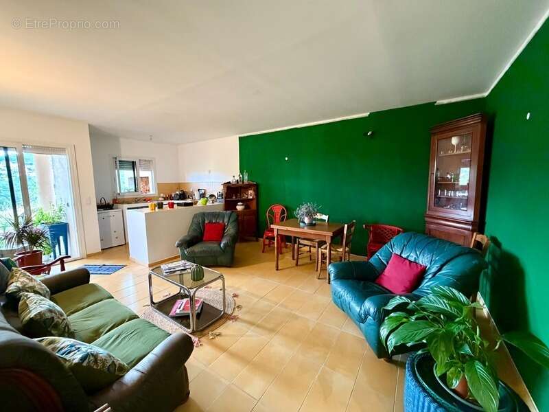 À VENDRE FAVONE – Appartement T3 de 62,10 m² en rez-de-jardin avec vue mer - photo 11