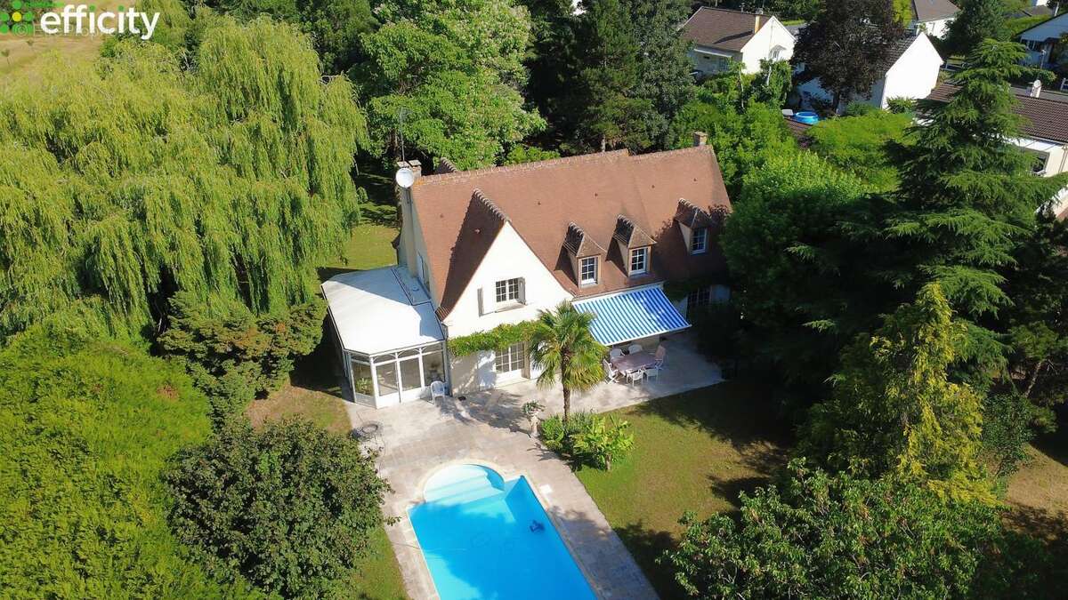 Maison à CHAUMONTEL