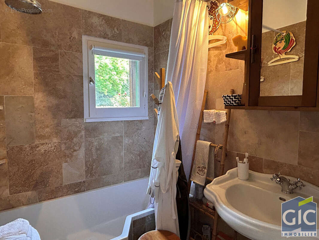 Appartement à TOURGEVILLE