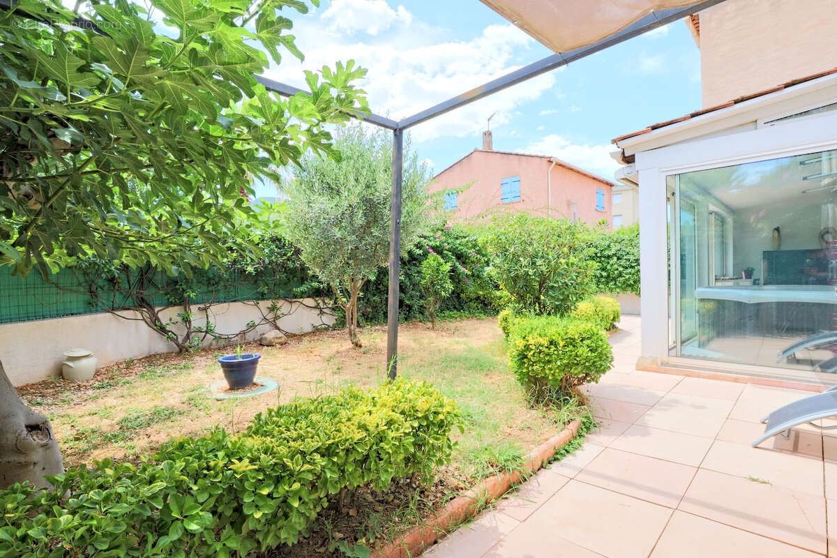 Maison à SOLLIES-PONT