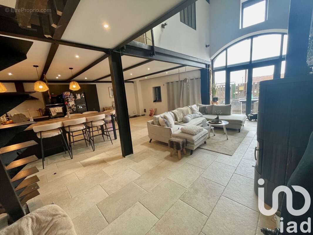 Photo 2 - Maison à VOLVIC