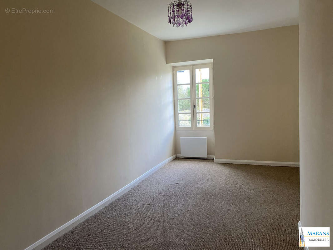 Maison 69 m² à Le Poire-Sur-Velluire  - photo 4