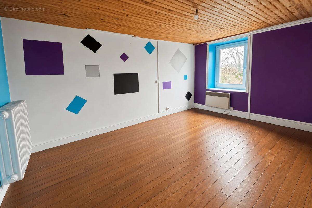 Spacieuse maison 8 pièces à Vollore-Ville - photo 7