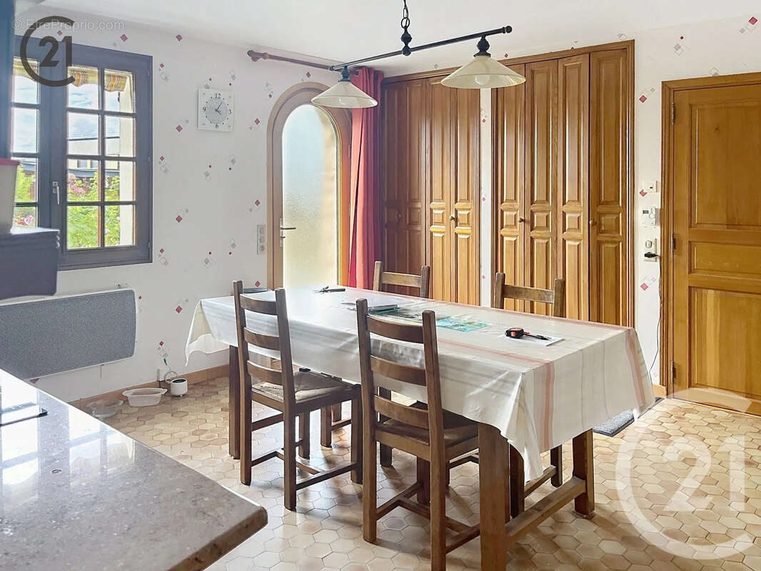 Maison à CHABLIS