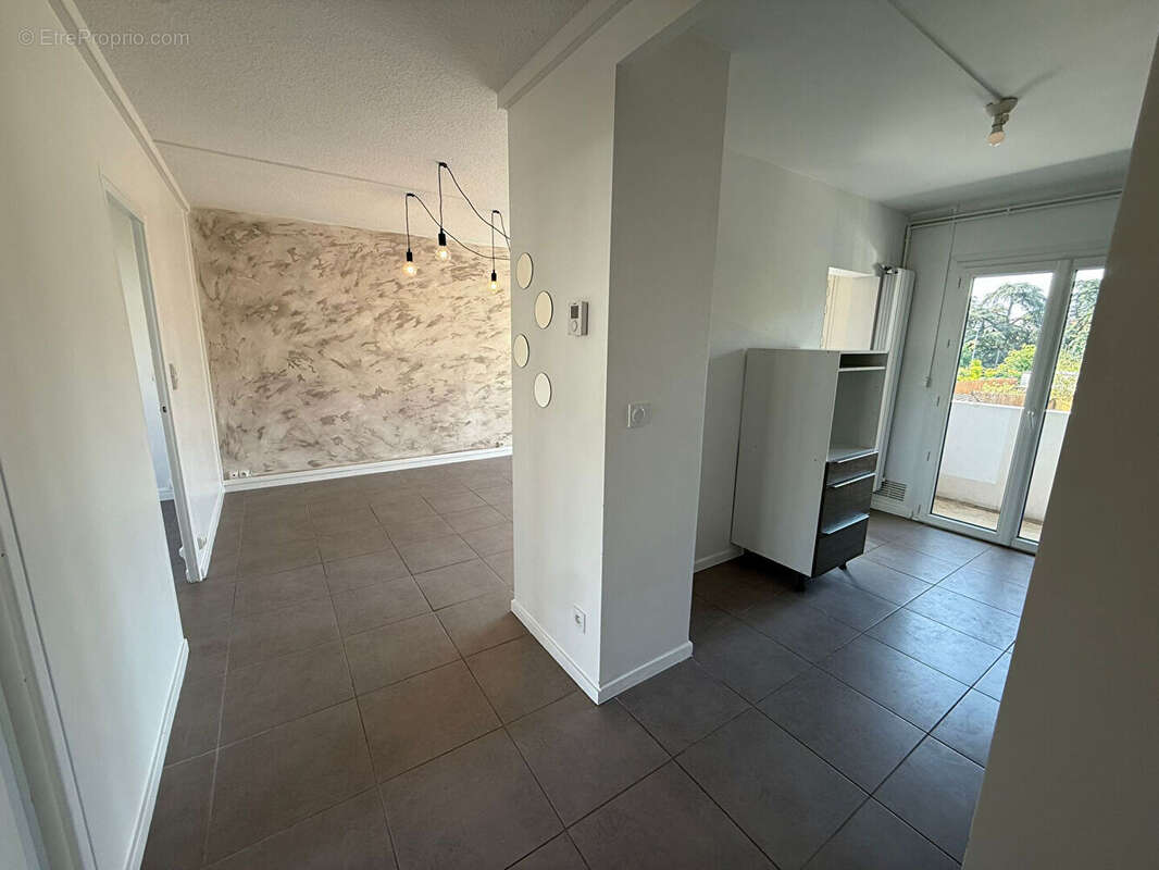 Appartement à ROMANS-SUR-ISERE
