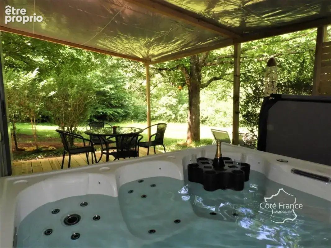 Fonds de Commerce d'un Village de vacances - 20 Chalets  re - photo 28