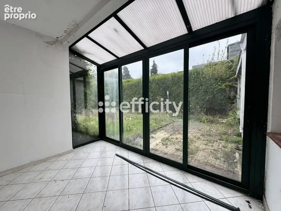 Maison 219 m² à Valenciennes  - photo 3