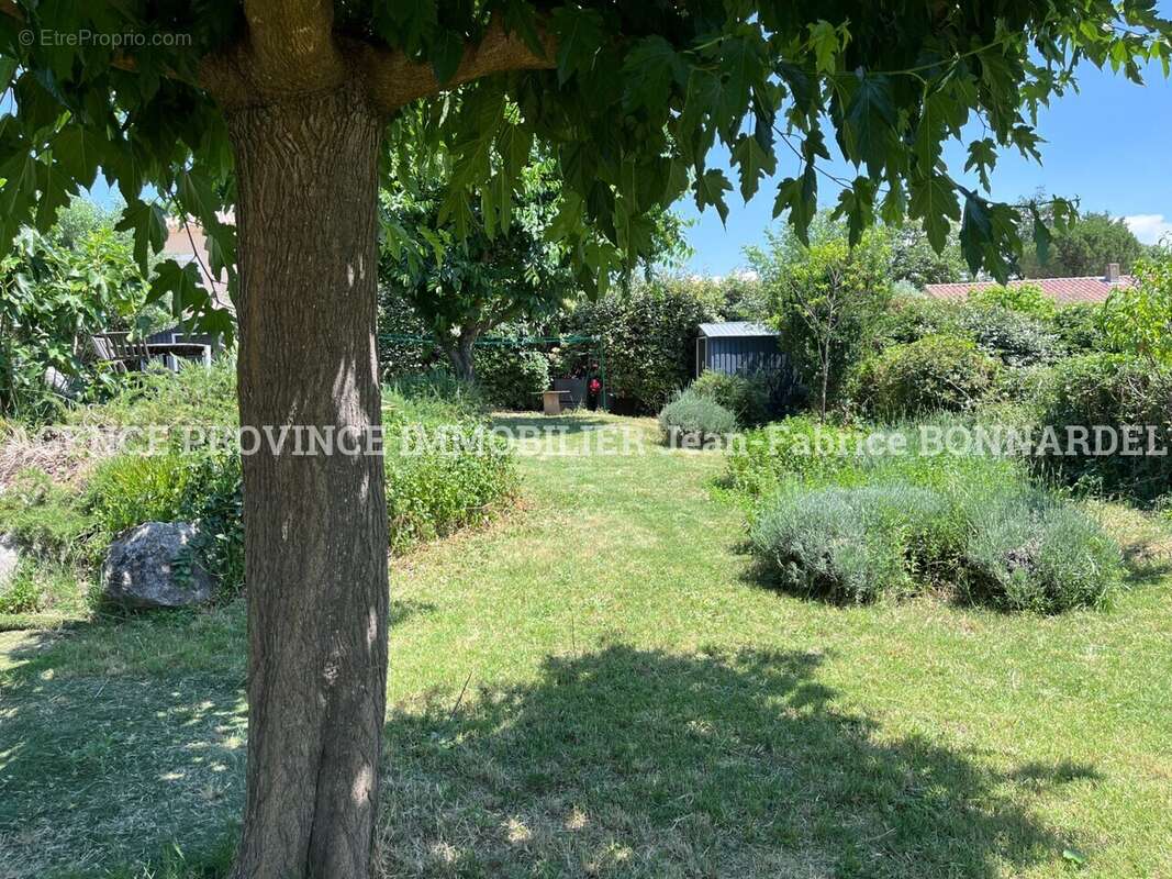 Maison 97 m² à Suze-La-Rousse  - photo 3