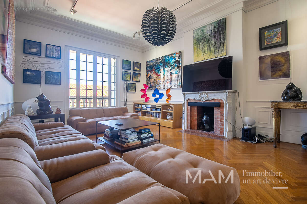 Appartement à MARSEILLE-6E