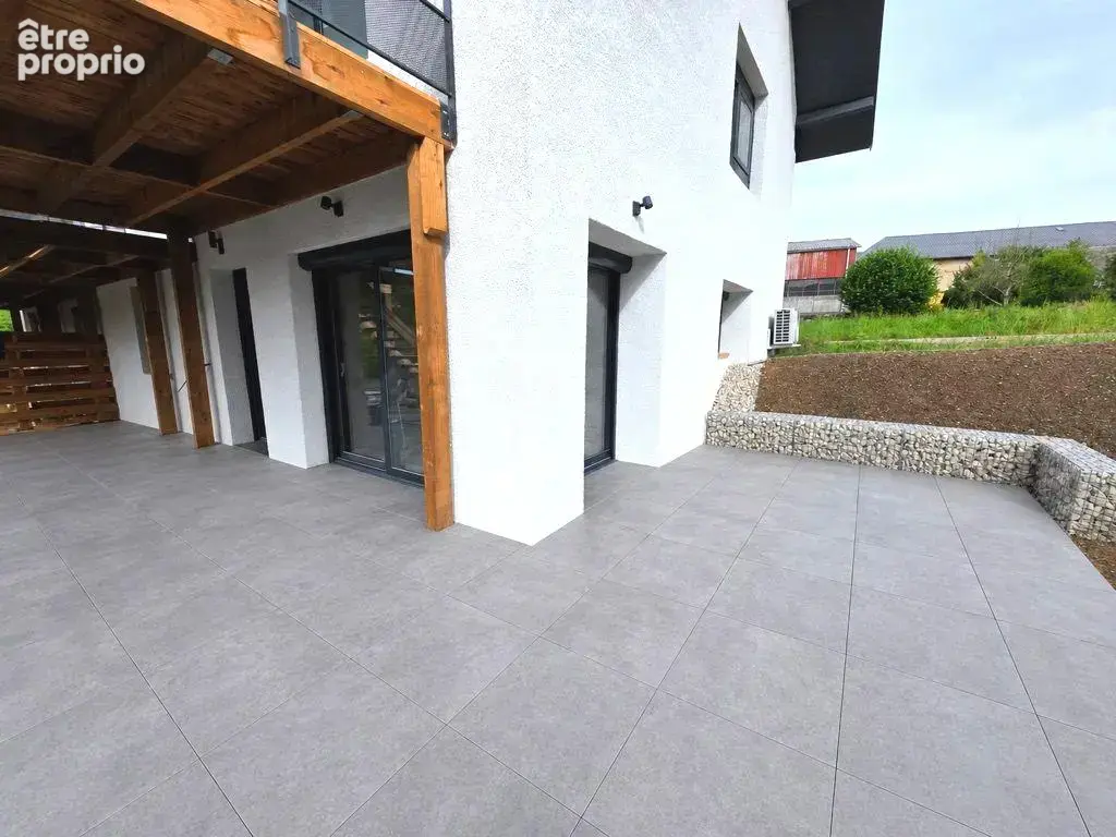 Appartement à LA BIOLLE