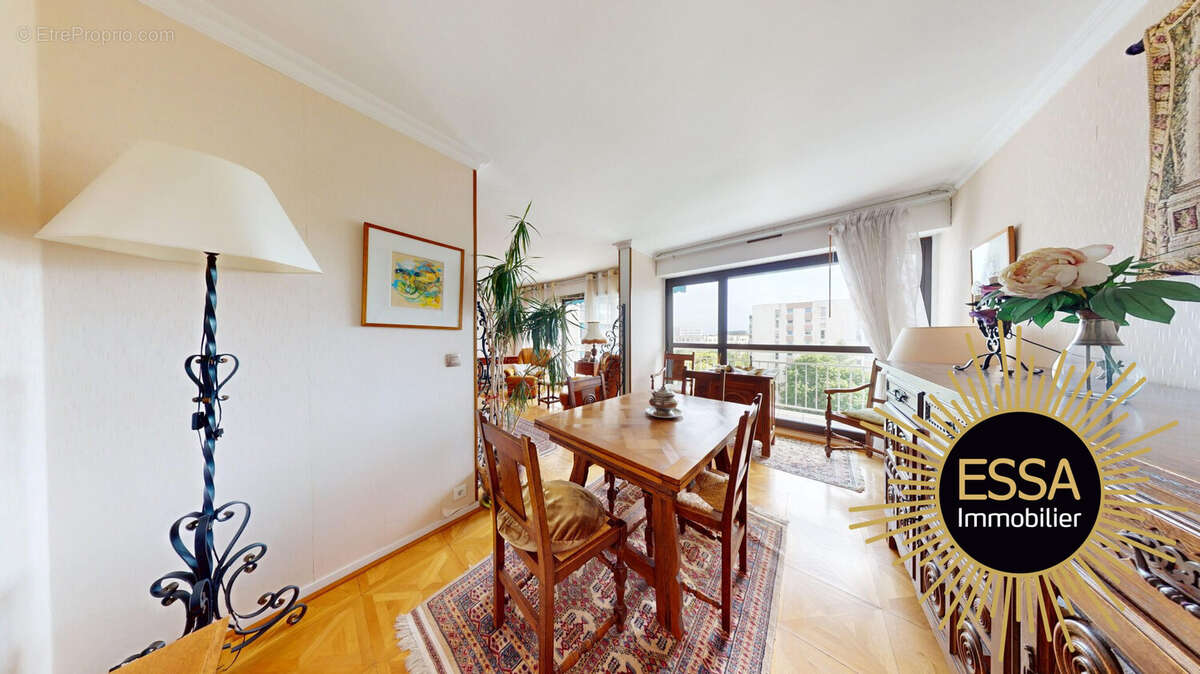 Appartement à VELIZY-VILLACOUBLAY