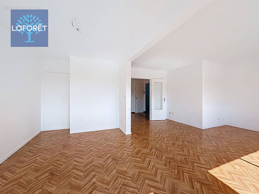 Appartement à OULLINS