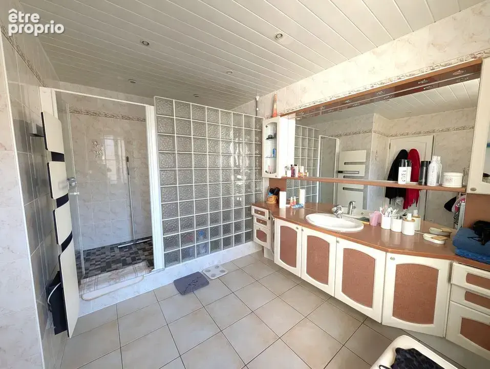 Maison de caractère t6 entièrement rénovée, Jardin et - photo 11