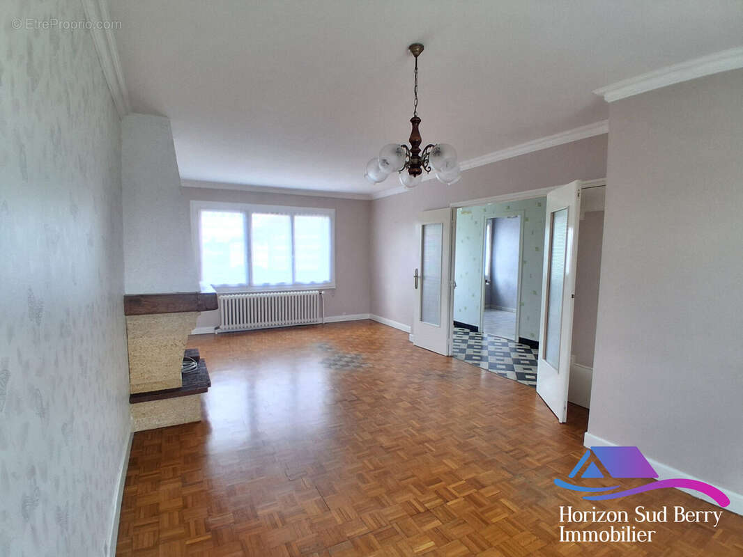 Séjour - Maison à LA CHATRE