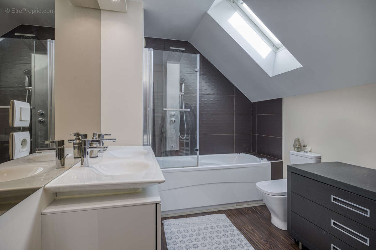 POISY - Duplex lumineux avec terrasse - photo 14