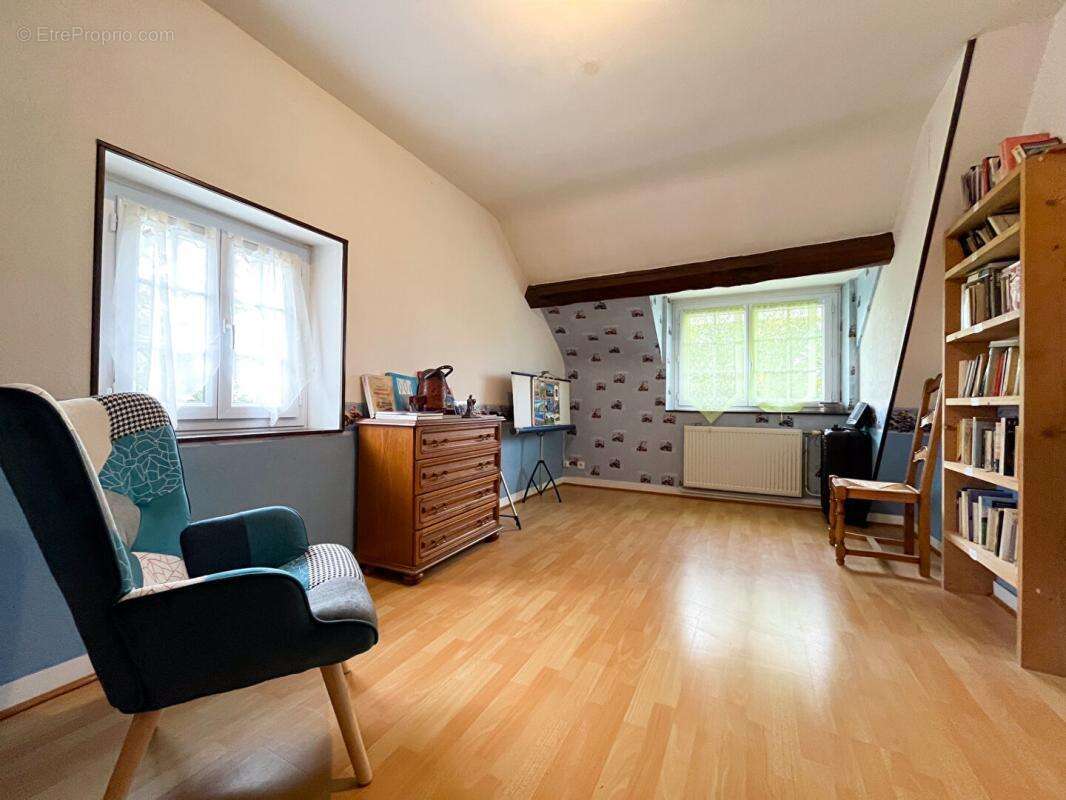 Maison à SAINT-GENOU