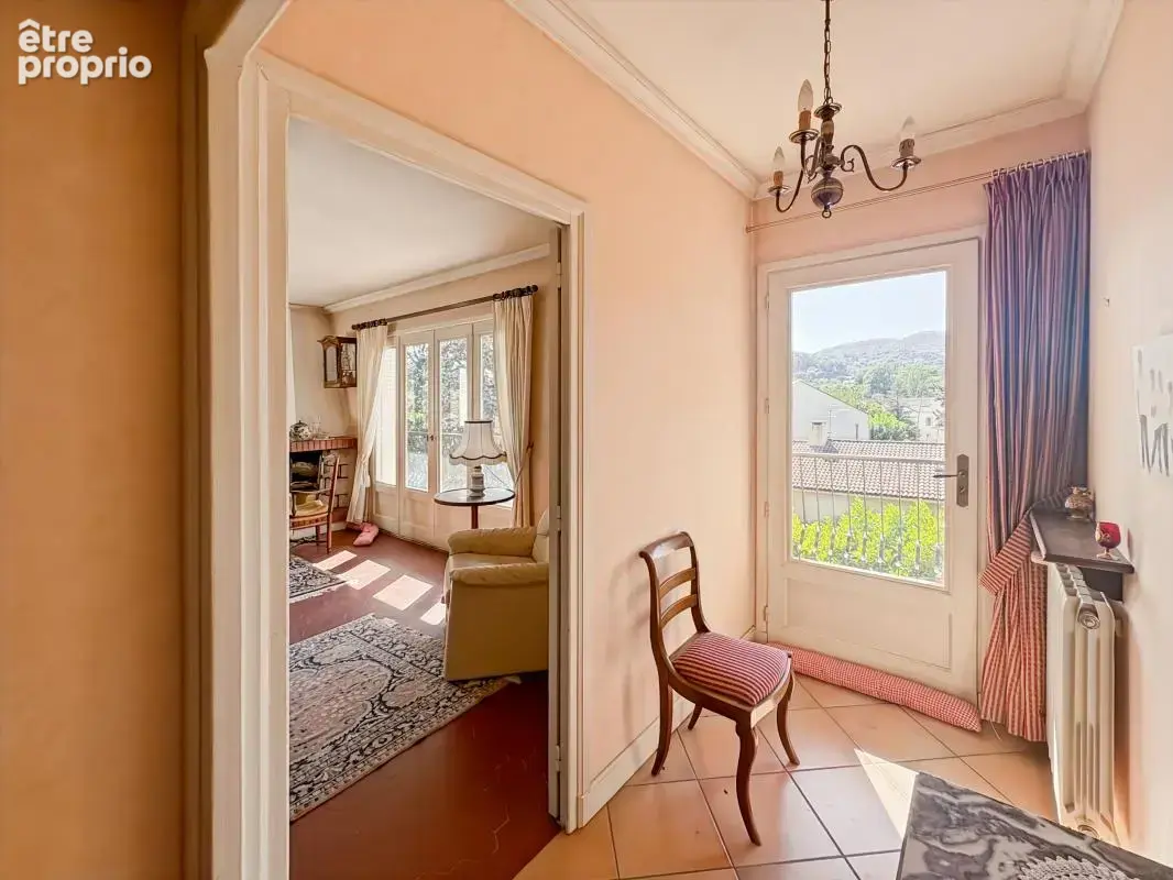 SAINT-PÉRAY – Grande maison familiale de 168 m² avec terrain d’environ 1 000 m² - photo 14