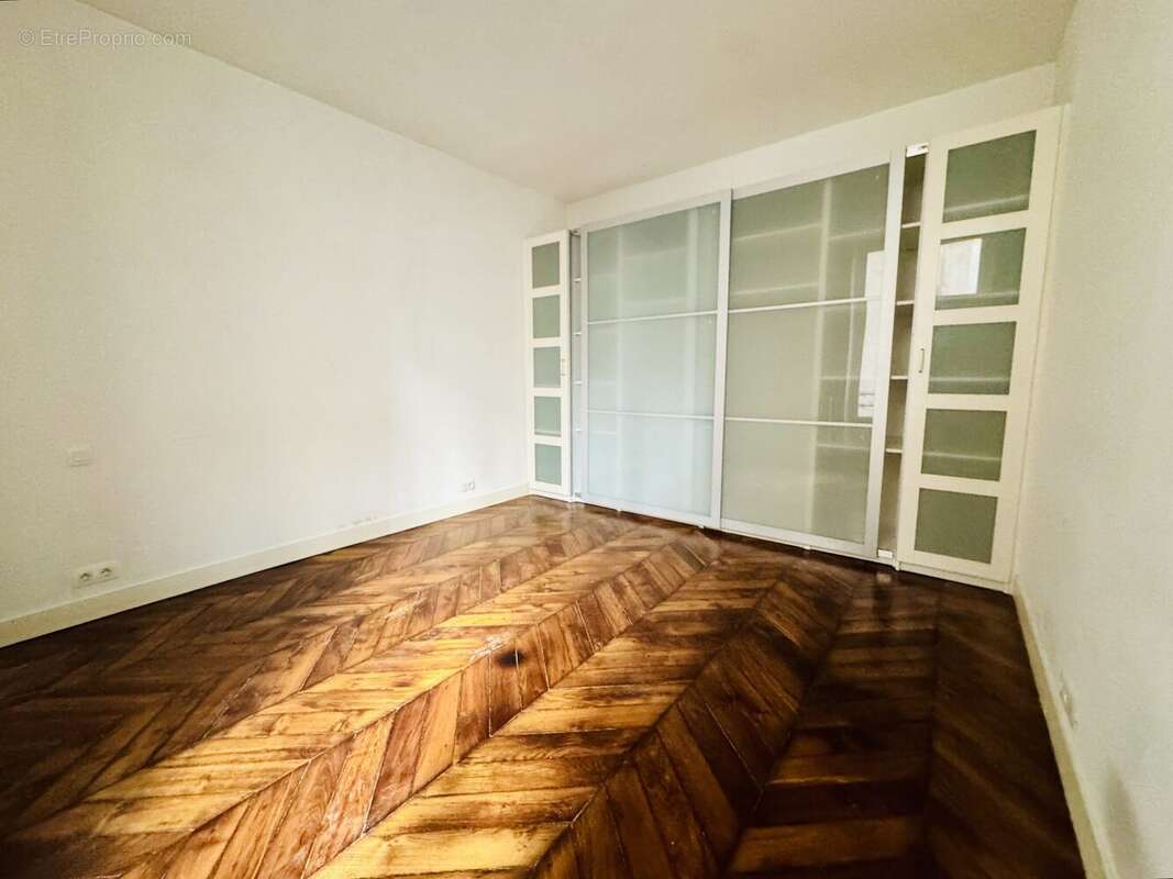 Appartement à PARIS-6E