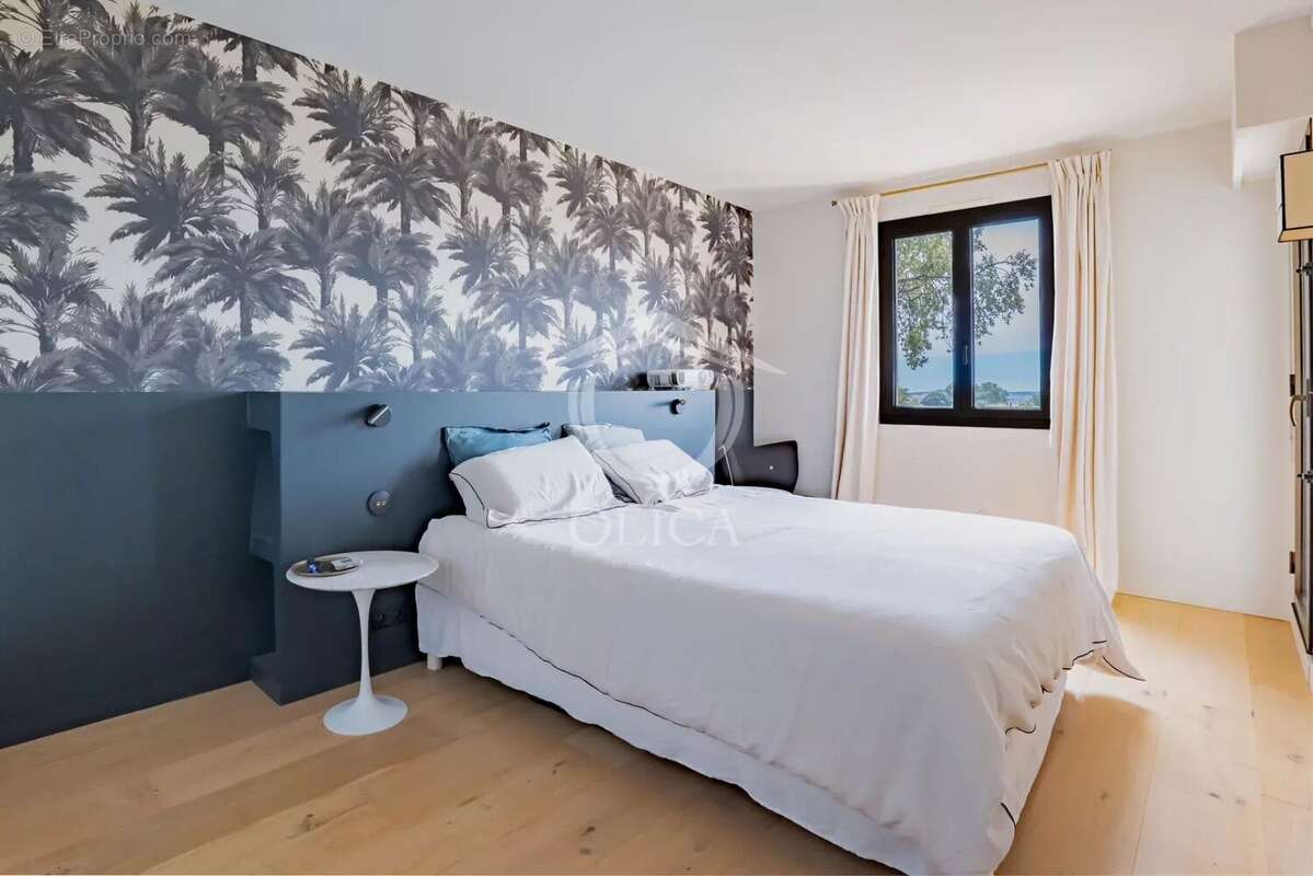 Appartement à VILLENEUVE-LOUBET