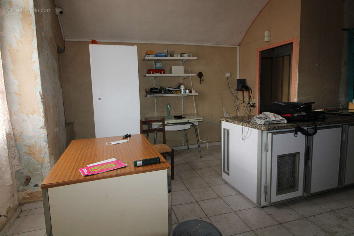 Commerce à SAINT-AMBROIX