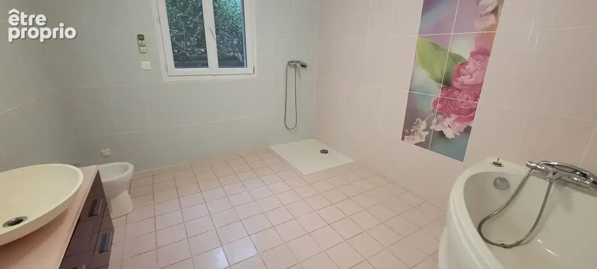 Belle maison de plain pied à proximité de toutes les commodités ! - photo 8