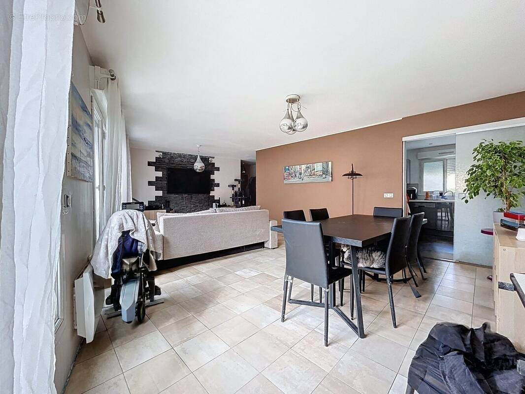 Appartement à GOURNAY-SUR-MARNE