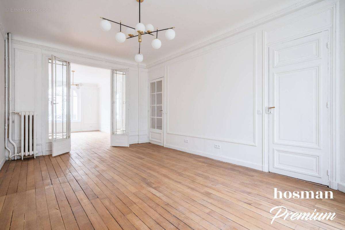 Appartement à PARIS-7E