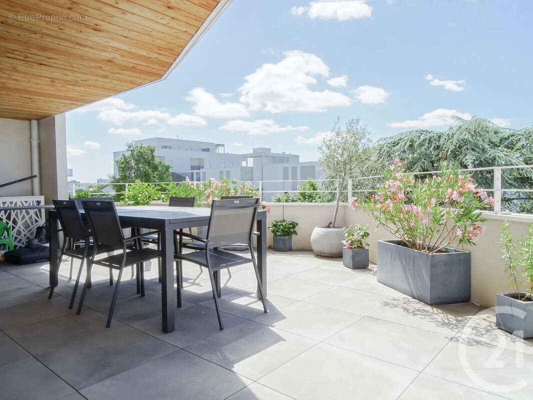 Appartement à LYON-8E