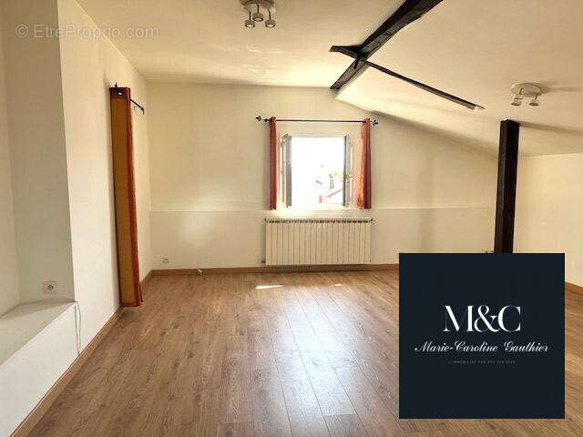 Pièce de Vie  - Appartement à USTARITZ