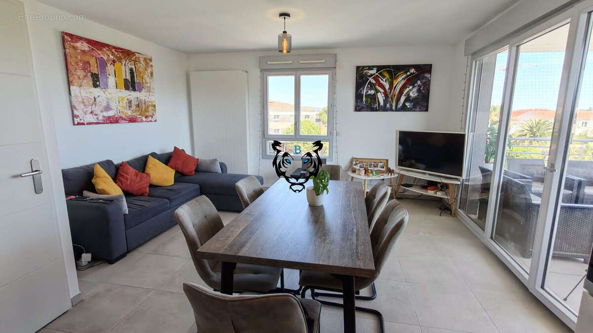 Appartement à PUGET-SUR-ARGENS