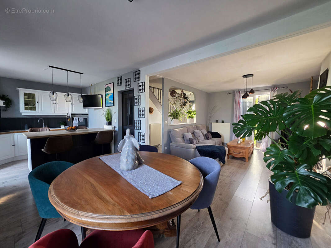Maison 103 m² à Luchy  - photo 4