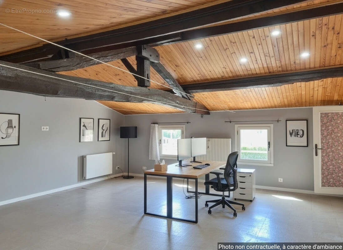 MAISON de caractère en pierre de taille sur 3 000 m2 de terrain avec espace boisé à Saint-Sulpice de Cognac - photo 14