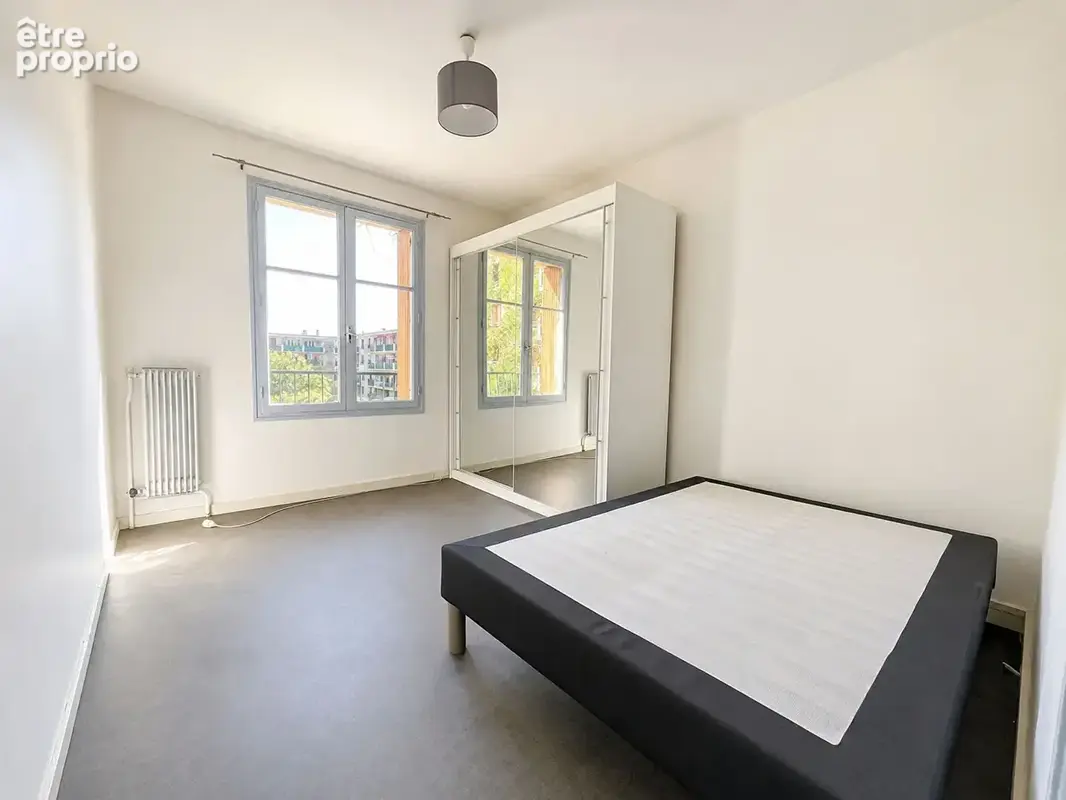 Aix-en-Provence - Le Pigonnet - T2 de 45 m² avec véranda, cave et stationnement - photo 7