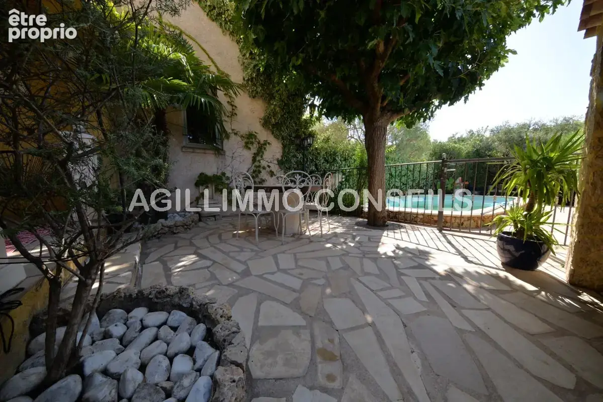 Appartement avec jardin et piscine privative - Appartement à PUGET-SUR-ARGENS