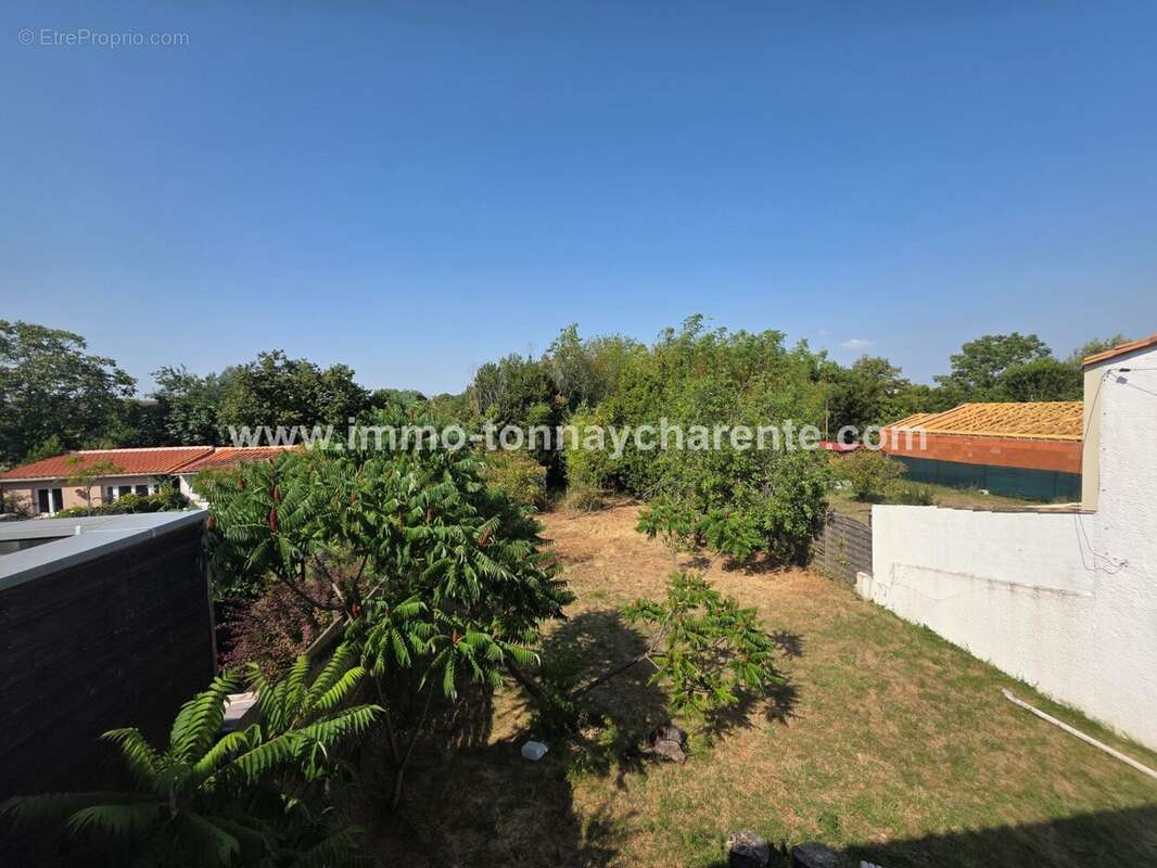 Maison 70 m² à Rochefort  - photo 5