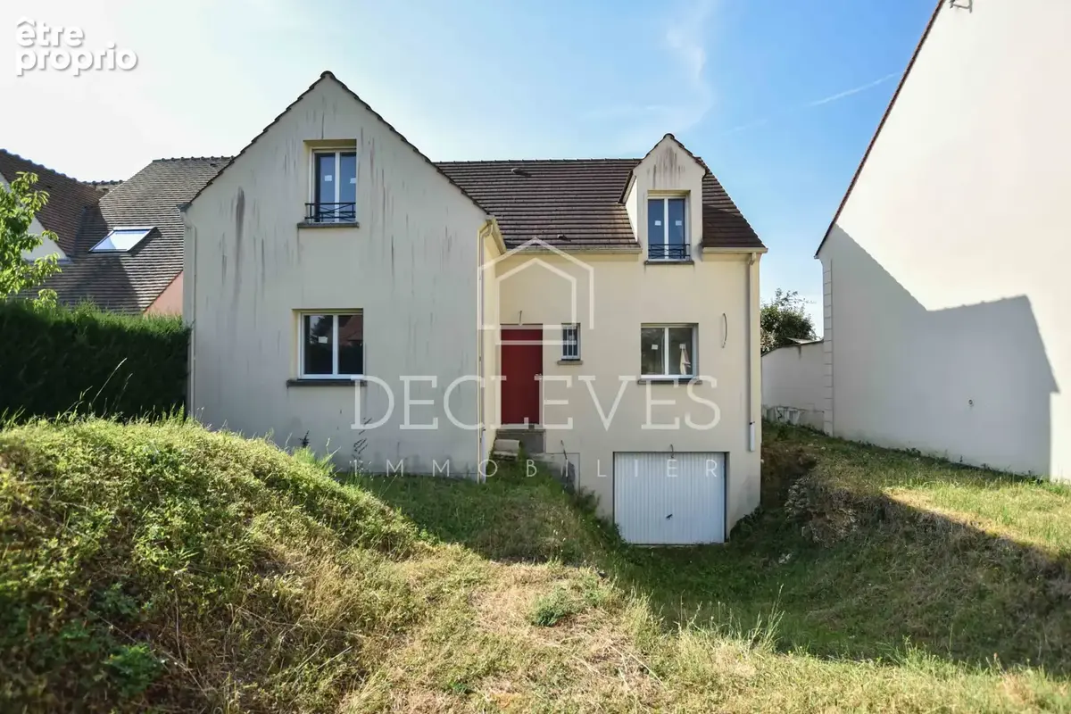 Maison Neuve de 150 m2 - 5 chambres et Sous-sol total -  Morainvilliers - - photo 1