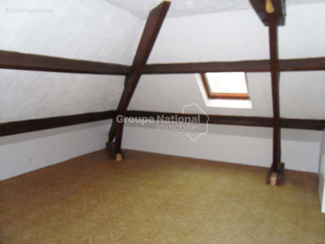 Appartement à VIC-SUR-AISNE