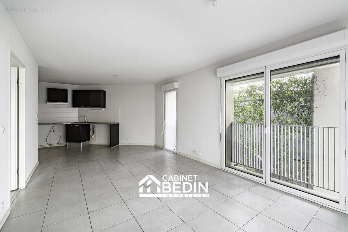 Appartement 64 m² à Talence  - photo 3