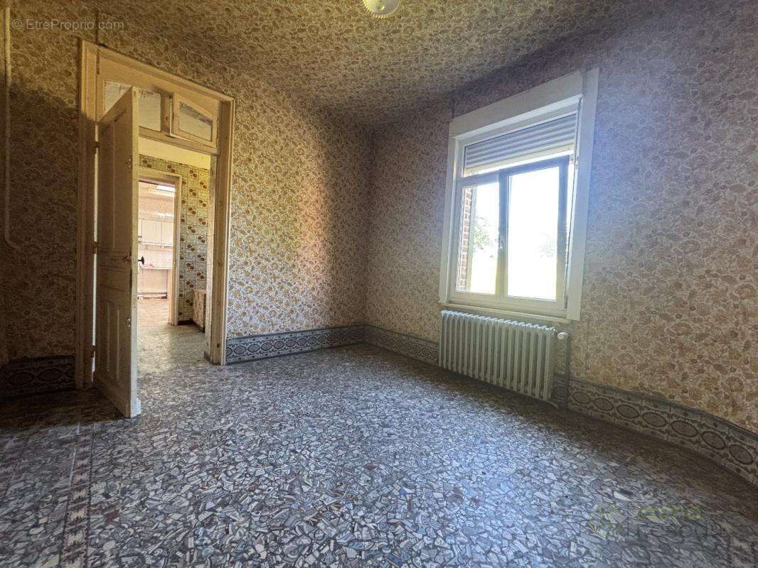 Maison 242 m² à Villers-Outreaux  - photo 12