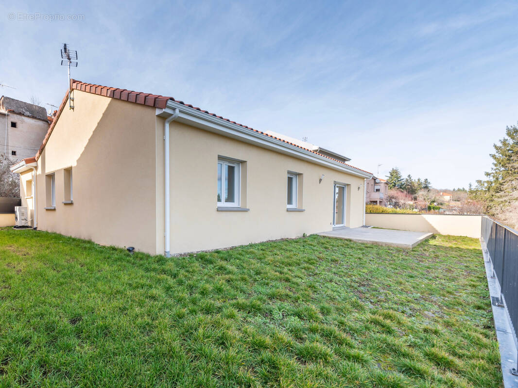 Maison à SAINTE-FLORINE